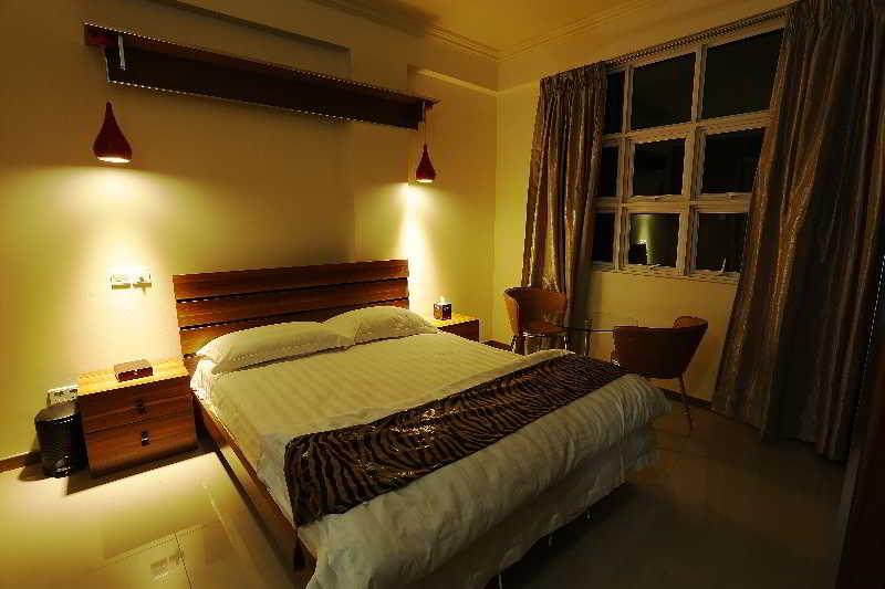 Surfview Raalhugandu Hotel Male Exterior photo